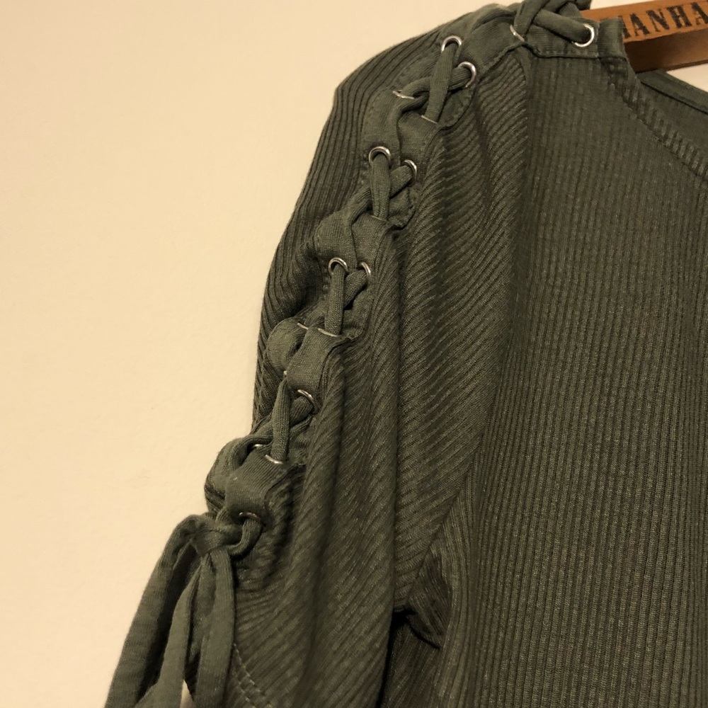 Lace-Up Sleeve Ribbed Top - Picture 5 of 6